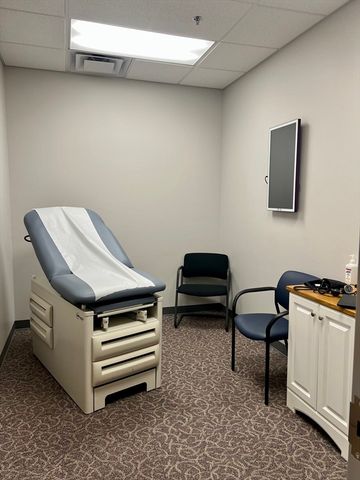 50 Maple St, Springfield, MA 01103