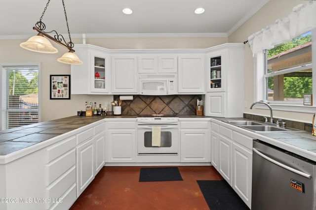 206 Larosa Road, Long Beach, MS 39560