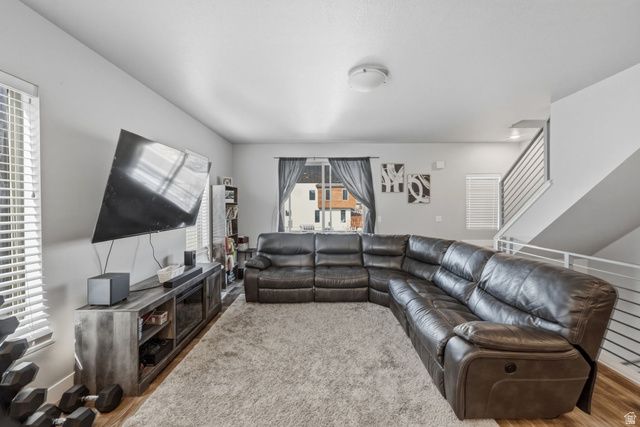 498 W 2200 N, Layton, UT 84041