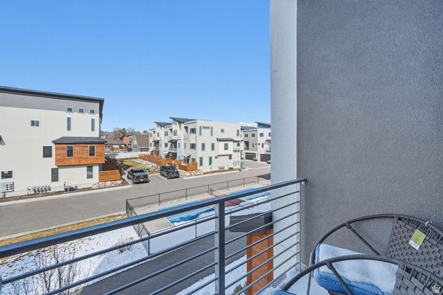 498 W 2200 N, Layton, UT 84041