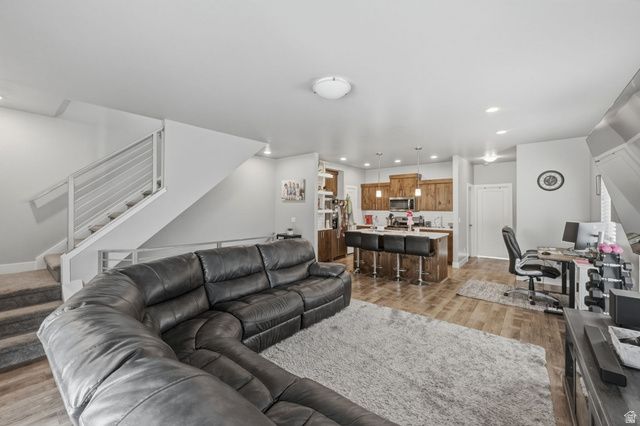 498 W 2200 N, Layton, UT 84041