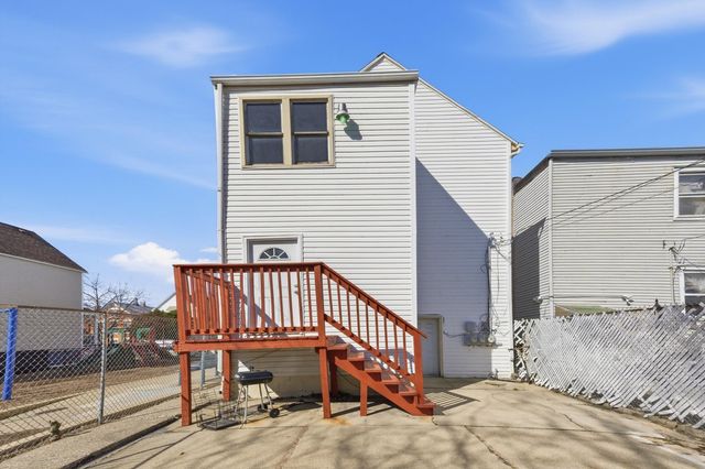 1507 S 51st Avenue, Cicero, IL 60804