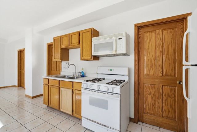 1507 S 51st Avenue, Cicero, IL 60804