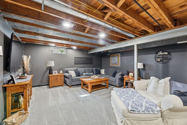 2625 Belleflower Drive, Alliance, OH 44601