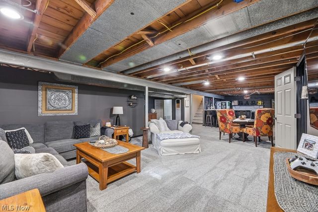 2625 Belleflower Drive, Alliance, OH 44601