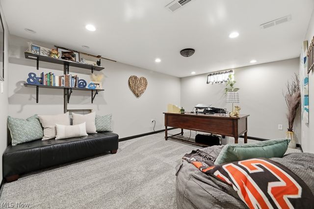 2625 Belleflower Drive, Alliance, OH 44601