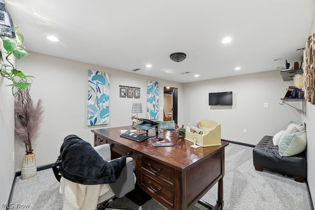 2625 Belleflower Drive, Alliance, OH 44601