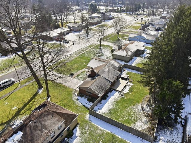 2625 Belleflower Drive, Alliance, OH 44601