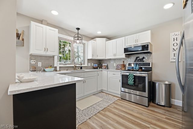 2625 Belleflower Drive, Alliance, OH 44601