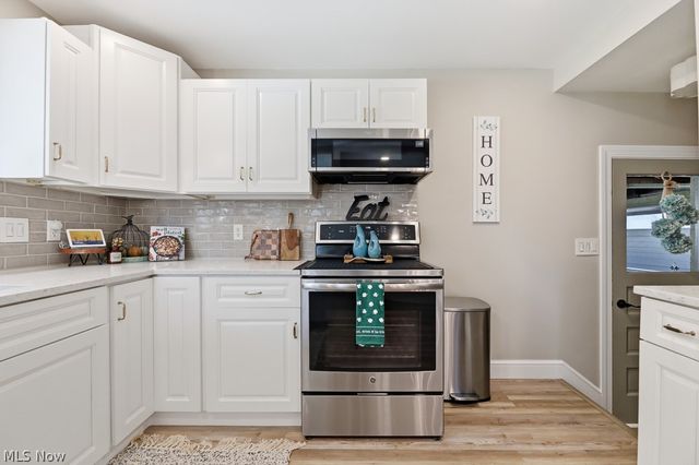 2625 Belleflower Drive, Alliance, OH 44601