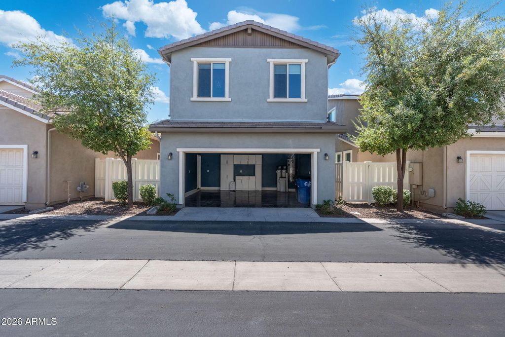 3801 E ROBERT Street, Gilbert, AZ 85295 — photo 2