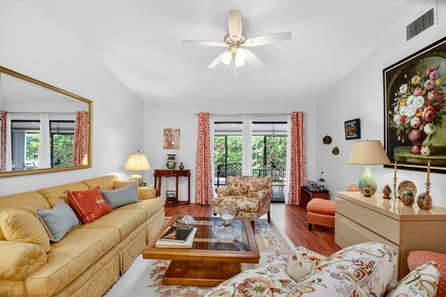 2641 Gately Drive W 1506, West Palm Beach, FL 33415