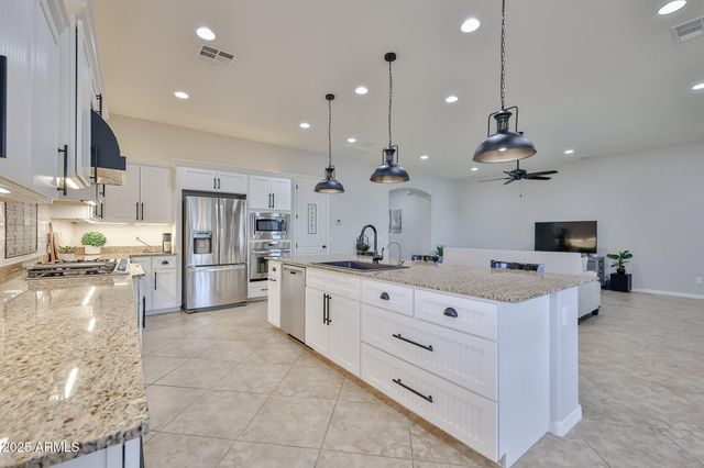 18226 W DESERT WILLOW Drive, Goodyear, AZ 85338