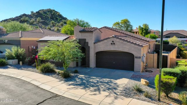 18226 W DESERT WILLOW Drive, Goodyear, AZ 85338