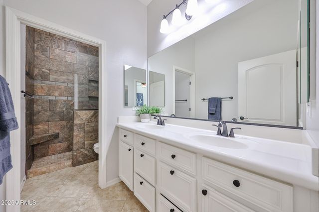 18226 W DESERT WILLOW Drive, Goodyear, AZ 85338