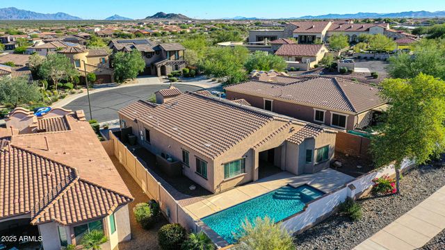 18226 W DESERT WILLOW Drive, Goodyear, AZ 85338