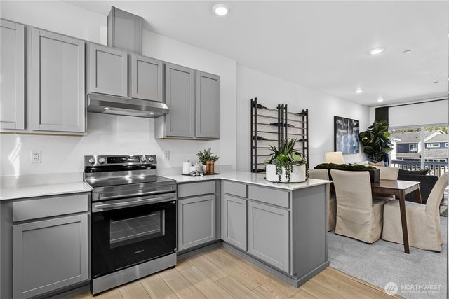 34139 Pinnacle Peak Avenue SE, Black Diamond, WA 98010