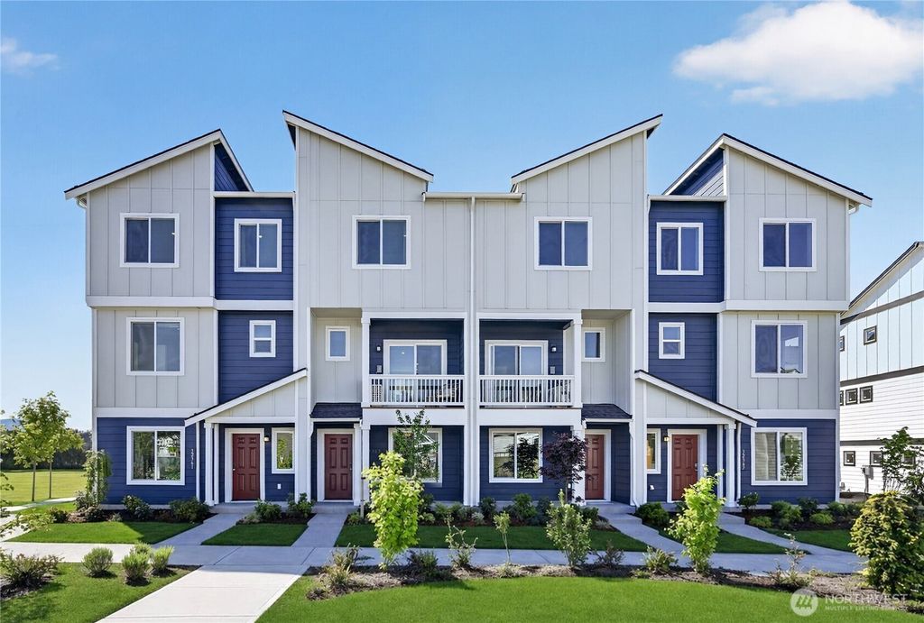 34139 Pinnacle Peak Avenue SE, Black Diamond, WA 98010