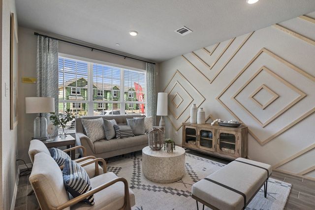 247 Wagon Spoke Way 18, Fort Worth, TX 76120