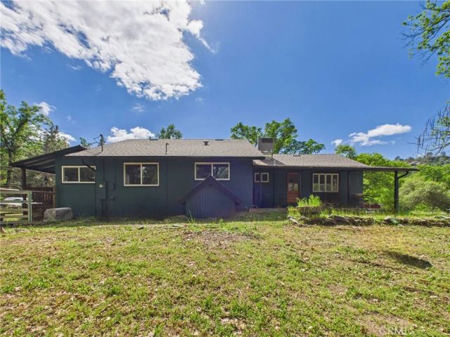 37777 China Creek Road, Oakhurst, CA 93644