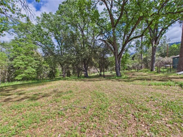 37777 China Creek Road, Oakhurst, CA 93644