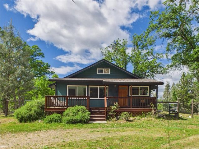 37777 China Creek Road, Oakhurst, CA 93644