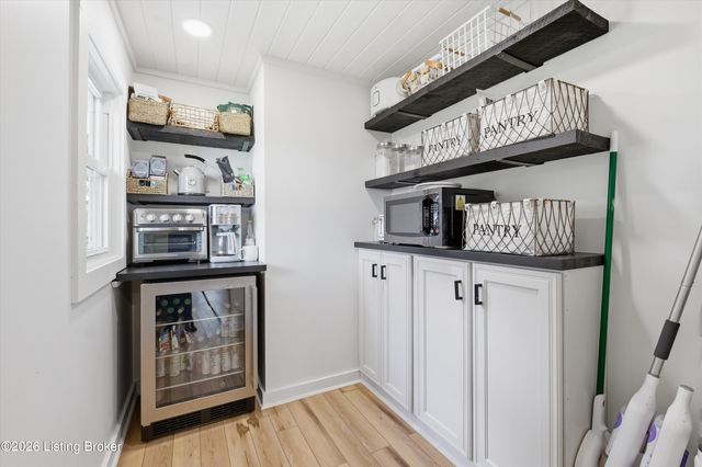 2613 Old Cedar Point Rd, La Grange, KY 40031