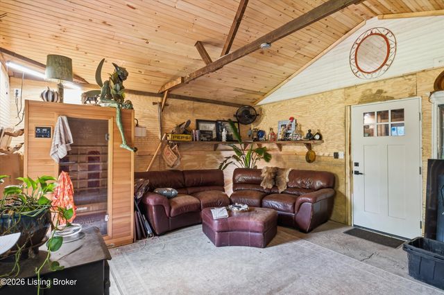2613 Old Cedar Point Rd, La Grange, KY 40031