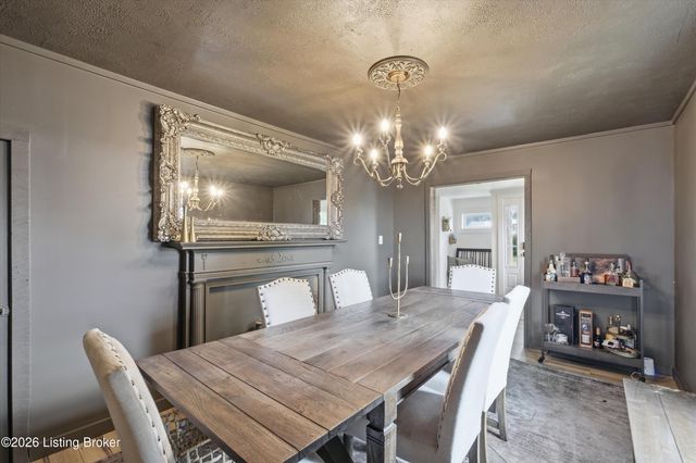2613 Old Cedar Point Rd, La Grange, KY 40031