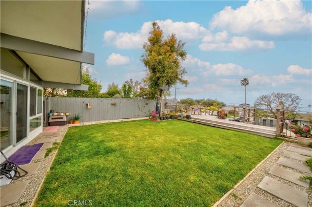 28551 Blythewood Drive, Rancho Palos Verdes, CA 90275