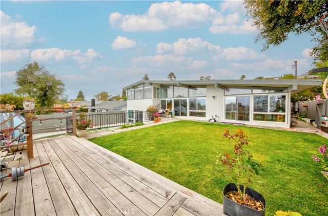 28551 Blythewood Drive, Rancho Palos Verdes, CA 90275
