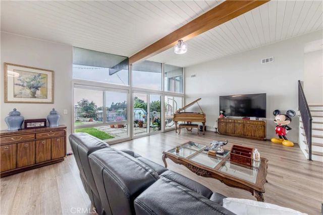 28551 Blythewood Drive, Rancho Palos Verdes, CA 90275