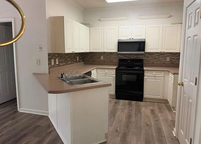6016 Leeshire Trace, Tucker, GA 30084
