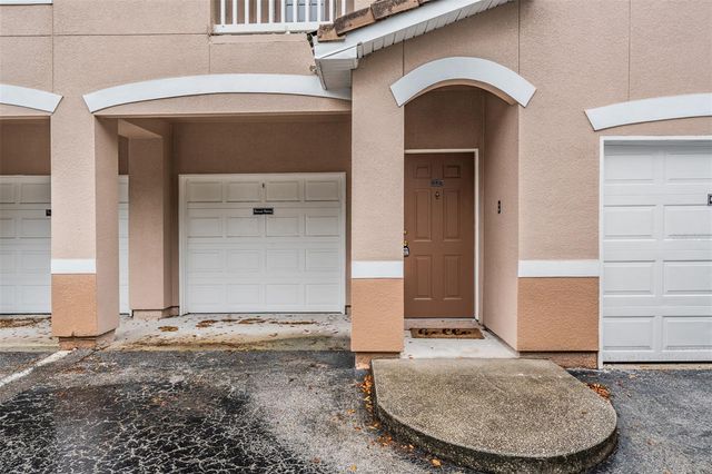 18107 VILLA CREEK DRIVE 18107, Tampa, FL 33647