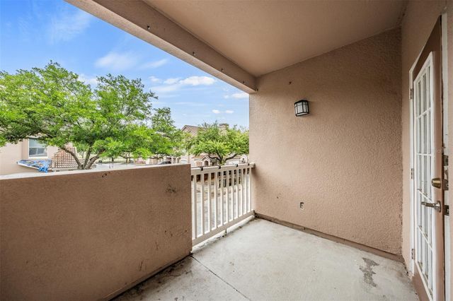 18107 VILLA CREEK DRIVE 18107, Tampa, FL 33647