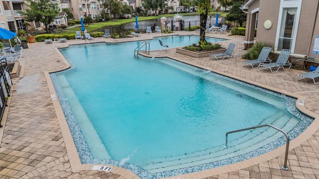 18107 VILLA CREEK DRIVE 18107, Tampa, FL 33647