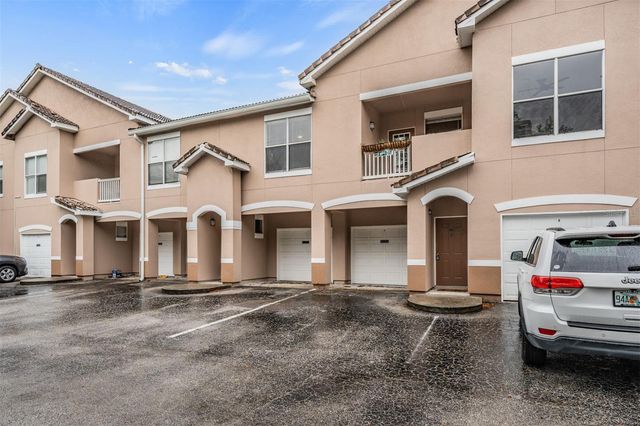 18107 VILLA CREEK DRIVE 18107, Tampa, FL 33647