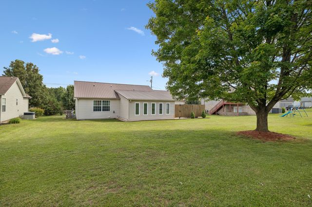 537 Winning Dr, Columbia, TN 38401