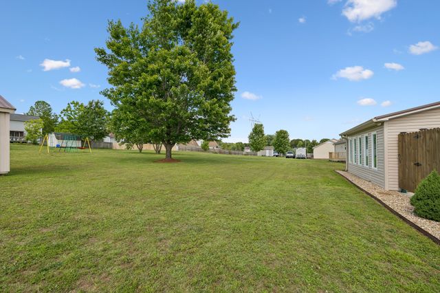 537 Winning Dr, Columbia, TN 38401