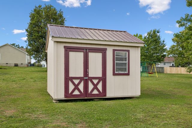 537 Winning Dr, Columbia, TN 38401