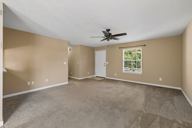 537 Winning Dr, Columbia, TN 38401