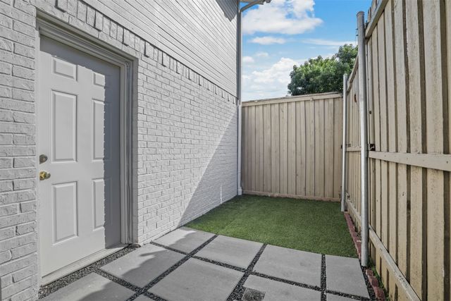 3228 San Jacinto Street, Dallas, TX 75204