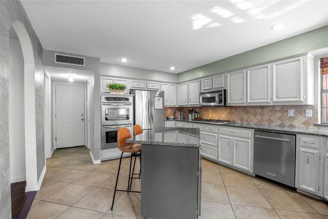 3228 San Jacinto Street, Dallas, TX 75204