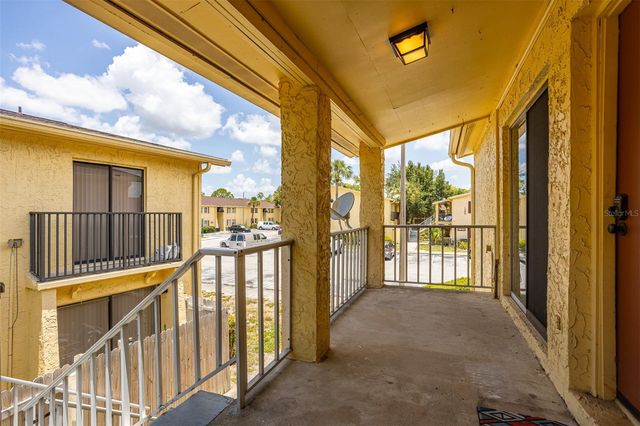 7612 NACIDO COURT, Tampa, FL 33615
