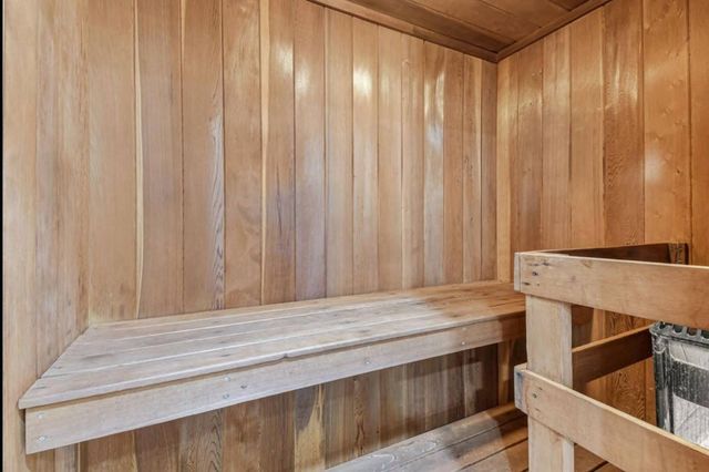 5600 N Flagler 707, West Palm Beach, FL 33407