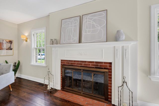 1913 Regent Street, Madison, WI 53726