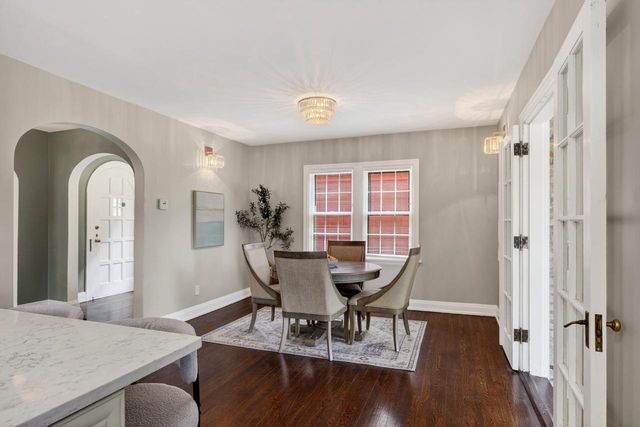 1913 Regent Street, Madison, WI 53726