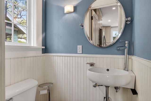 1913 Regent Street, Madison, WI 53726