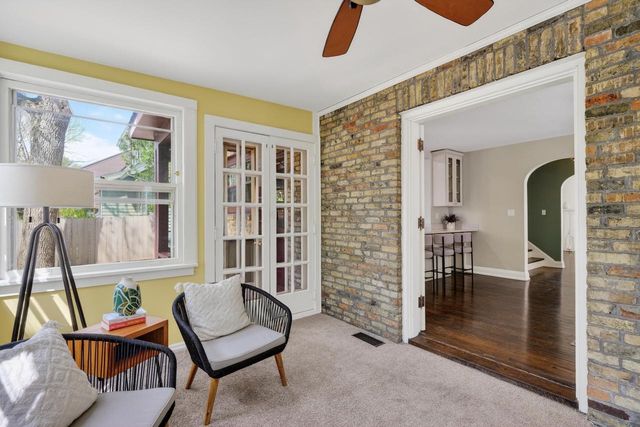 1913 Regent Street, Madison, WI 53726