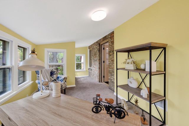 1913 Regent Street, Madison, WI 53726